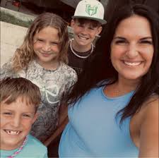 Looking for volleyball team in Kansas City area?