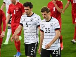Alle aktuellen nachrichten zum thema deutsche fußballspieler sortiert nach datum. Cwv Hvhyxhrz5m
