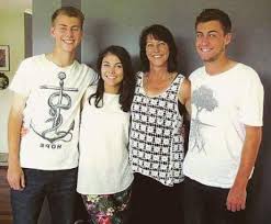 He is started playing cricket at the age of 9 and at the age of 16 riley meredith was debut on 10th january in the. Riley Meredith Biography Age Height Family Wife Bbl Ipl Facts