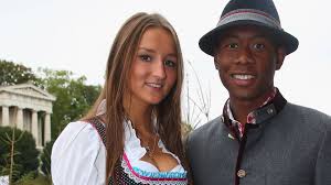 David alaba vom fc bayern münchen hat von seinem ehemaligen teamkollegen mark van bommel geschwärmt. Chapeau Osterreicher Ohne Skischuhe Fussball Faz