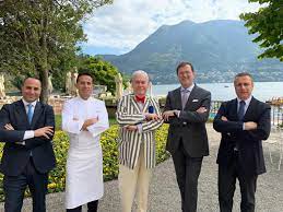 Dongh) is a comune in the province of como in the italian region lombardy.it lies on the northwestern shore of lake como between gravedona and musso at the mouth of the albano. Villa D Este Cernobbio Lake Como Italian Lakes Italy Bown S Best