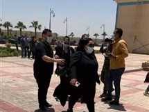 وصل منذ قليل كل من شقيق الفنان الراحل سمير غانم والفنان منير مكرم والمنتج محمد أحمد السبكي، إلى مستشفى الصفا بمنطقة المهندسين استعدادا لتشييع جثمان الفنان الراحل سمير غانم. Ø¬Ù†Ø§Ø²Ø© Ø³Ù…ÙŠØ± ØºØ§Ù†Ù… ÙˆÙØ§Ø¡ Ø¹Ø§Ù…Ø± ØªØ¯Ø®Ù„ ÙÙŠ Ù†ÙˆØ¨Ø© Ø¨ÙƒØ§Ø¡ Ø­Ø§Ø¯ ÙˆÙ…ÙŠØ±ÙØª Ø£Ù…ÙŠÙ† ØªÙ‚Ø±Ø£ Ø§Ù„Ù‚Ø±Ø¢Ù† Ø§Ù„Ù…ØµØ±ÙŠ Ø§Ù„ÙŠÙˆÙ…