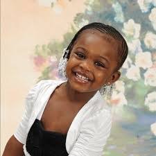 Renee Holt's Instagram, Twitter & Facebook