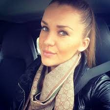 Hódi pamela az év anyukája a joy olvasói szerint. Hodi Pamela Home Facebook