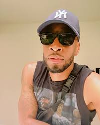 All Eyez On Me (@real_talkcribb) • Instagram photos and videos