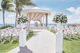 Hyatt Ziva Cancun All Inclusive Cancun Destination Wedding Hyatt Ziva Cancun Gazebo Wedding Decorations