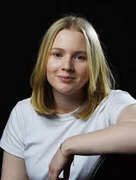 Lottie Middleton's Instagram, Twitter & Facebook