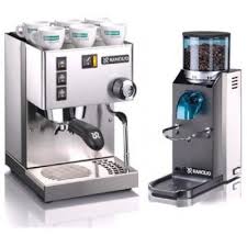 At 28 x 15cm x 38cm, this compact machine is well suited to those short on space. Living Italian Style Since 1997 Rancilio Silvia Model E Espresso Coffee Machine And Rocky No Doser Coffee Grinder