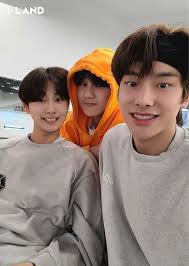 Сону / sunoo / 선우. I Land Profile Selca Wattpad