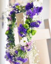 Ich Bin Immer Noch So Verliebt In Meinen Blumenkranz Weil Die Nachfrage Kam Ikea Hatte Midsommar Fest Und Alle Ike In 2020 Floral Wreath Floral Instagram Inspiration