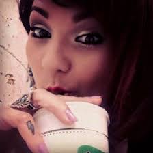 Marilyn Bee's Instagram, Twitter & Facebook