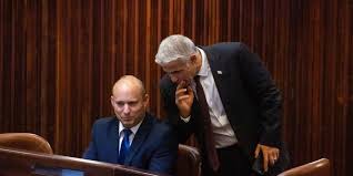 In the 2013 the party got a nice 19 (out of 120) mk's and lapid was appointed minister of finance. Tshrmqtqkahn4m