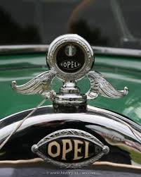 Epingle Par Sandro Deorce Sur Hood Ornaments Ornements De Capot Bouchon De Radiateur Voitures Anciennes