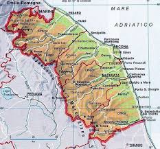 Munite di appositi ganci che si possono regolare in larghezza per appendere la carta alla parete.rappresentazione fisica da un lato e politica dall'altro.dimensioni: Le Marche An Infinite Discovery Vacanza In Italia Vakantie In Italie Holiday In Italy Map Ancona Italy Italian Vacation