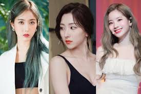 I'll add these three, they're also from 98 line. 14 Idol Cewek Kpop Multitalenta Kelahiran Tahun 1998