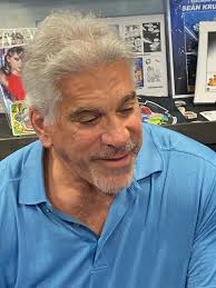 Looking for someone to room with at the con this year