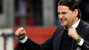 We would like to show you a description here but the site won't allow us. Fussball Leverkusen Bayer Leverkusen Verpflichtet Co Trainer Vom Fc Barcelona Sport Sz De
