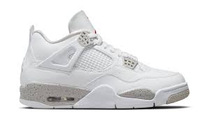 Thrive in one of jordan's most iconic sneakers ever, so make sure you have a pair of your own. Air Jordan 4 Iv White Tech Grey Black Fire Red Ct8527 100 Sole Collector