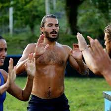 Luni seara, în urma pierderii luptei pentru casă și imunitate, războinicii au fost nevoiți să nominalizeze trei exatlon românia eliminare anca. Alex A Fost Eliminat De La Exatlon RÄzboinicul A Pierdut In FaÈa Lui IonuÈ Jaguarul Www Infoziare Ro