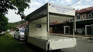 Selama ini banyak orang yang menyewakan rumah, apartemen, ruko dan lainnya dan kini food truck banyak juga yang. Food Truck Untuk Disewa Sewa Lori Pandu Sendiri Slps Facebook