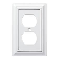 Brainerd Architectural 1 Gang Pure White Single Duplex Standard Wall Plate Lowes Com Plates On Wall Decorative Switch Plate Pure Products