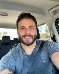 Te menciono. Hola ! Cómo estás? Nos seguimos también en Instagram?? Te  espero 😉 Aprovechó para dejarte un beso 😘Te menciono.