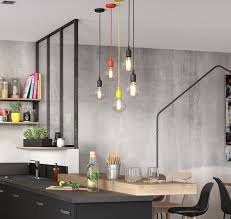 Luminaire Et Verriere De La Cuisine Equipee Indus Cuisine Indus Cuisine Noire Et Bois Petit Stockage De Cuisine