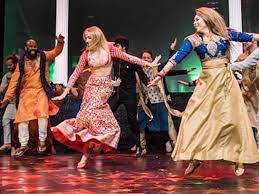 (c)kevin mazur/getty images for jbl. Sophie Turner Dances At Priyanka Chopra And Nick Jonas Pre Wedding Bash