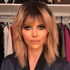Lisa Rinna On Instagram We Call This One Roxanne She S A Pistol Lisa Rinna Wig Short Layered Bob Haircuts Lisa Rinna