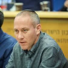 <p>חבר רשימת כחול לבן, חכ חילי טרופר, תרם כליה לאדם זר בבית החולים הדסה עין כרם בירושלים. 103fm ×—×™×œ×™ ×˜×¨×•×¤×¨