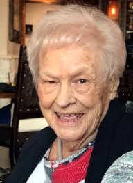 Naomi Lovelace's Instagram, Twitter & Facebook