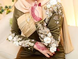 Antara corak yang menjadi pilihan ketika menyambut hari raya adalah corak bunga, corak lace serta corak mandala. Corak Inai Corak Inai Bunga Ros Mawar Corakinai Facebook