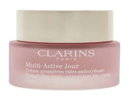 A partir de los 40 años comienzan una serie de cambios orgánicos que se acusan en la pérdida cellage cream prodermis de endocare. Crema Hidratante Para El Acne Antiarrugas Estos Son Los Cosmeticos Que Debes Usar Segun Tu Edad Moda Y Belleza