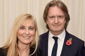 Fiona Phillips thanks fans for supporting Alzheimer's memoir in rare message