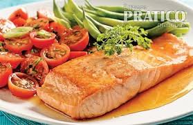 Elles doivent être cuites mais moelleuses, ne les laissez pas trop cuire. Filets De Saumon Grilles A L Erable Les Recettes De Caty