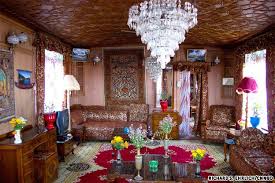 Kashmir Cribs The Houseboats On Dal Lake Kashmir House Boat Amazing India