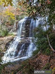 Glen Falls Trail In Highlands Nc Scenic Highlands Nc Beautiful Waterfalls