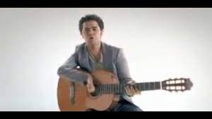 Ce qui n'a pas manqué d'intriguer les enfants. Jamel Debbouze A 42 Ans La Seule Fois Ou L Humoriste A Montre Sa Main En Video Video Dailymotion