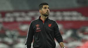 Antonio oliveira é o filho de antónio oliveira. Athletico Antonio Oliveira Comemora Classificacao E Lembra De Cruzeiro E Palmeiras