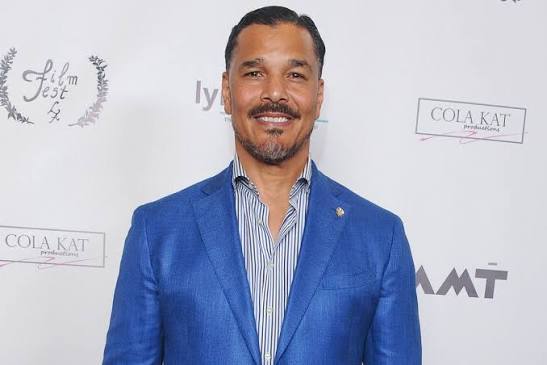 Geno Segers poses on the red carpet