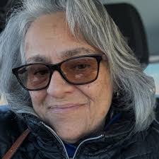 Jana Pratt's Instagram, Twitter & Facebook