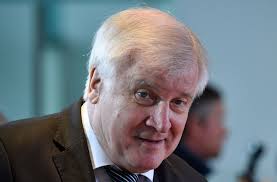 Innenminister seehofer scheint zu glauben, dies ließe sich dadurch vertuschen, dass in dem eckpunktepapier zur. Sportschutzen Und Jager Wehren Sich Kritik An Scharferem Waffenrecht Wachst Politik Stuttgarter Zeitung