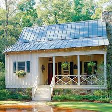 Compact Cabins Simple Living In 1000 Square Feet Or Less 1 000 Square Foot Or Less Makeovers Tiny Cottage Floor Plans Southern Living House Plans Tiny Cottage