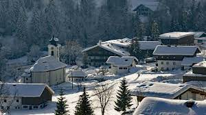 Spezialitäten aus dem fichtelgebirge doku (2018). Unter Unserem Himmel Im Schnee Versunken Das Ursprungtal Unter Unserem Himmel Br Fernsehen Fernsehen Br De