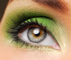 Similarly, chartreuse yellow is a yellow color mixed with a small amount of green that was named because of its resemblance to the color of one of the french liqueurs called yellow chartreuse, introduced in 1838. Shutterstock S Pantone Project Swatch 6 Bright Chartreuse The Shutterstock Blog