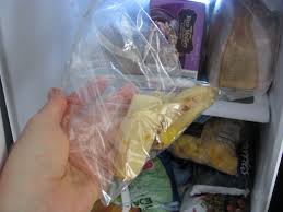 Resultado de imagem para porque os alimentos mofam