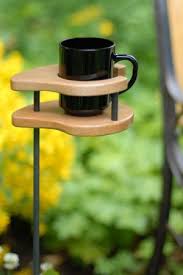 Schone Praktische Geschenke Fur Garten Holzgeschenke Bauen Mit Holz Tassenhalter