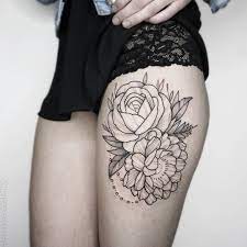 Black Work Rose And Peony Thigh Piece Graememaundertattoo Tattoo Floraltattoo Blackwork Blackandgray Linewor Tattoos Flower Thigh Tattoos Rose Tattoos