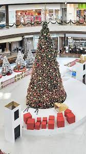This Lovely Xmas Tree Is Part Of Winter Wonderland Of The Shoppers Marina Bay Sands Christmas 2014 C Buy Christmas Tree Christmas Tree Christmas Celebrations