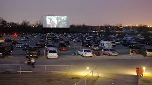 Velg blant mange lignende scener. The Starlite Drive In Can T Open After All County Says The Wichita Eagle